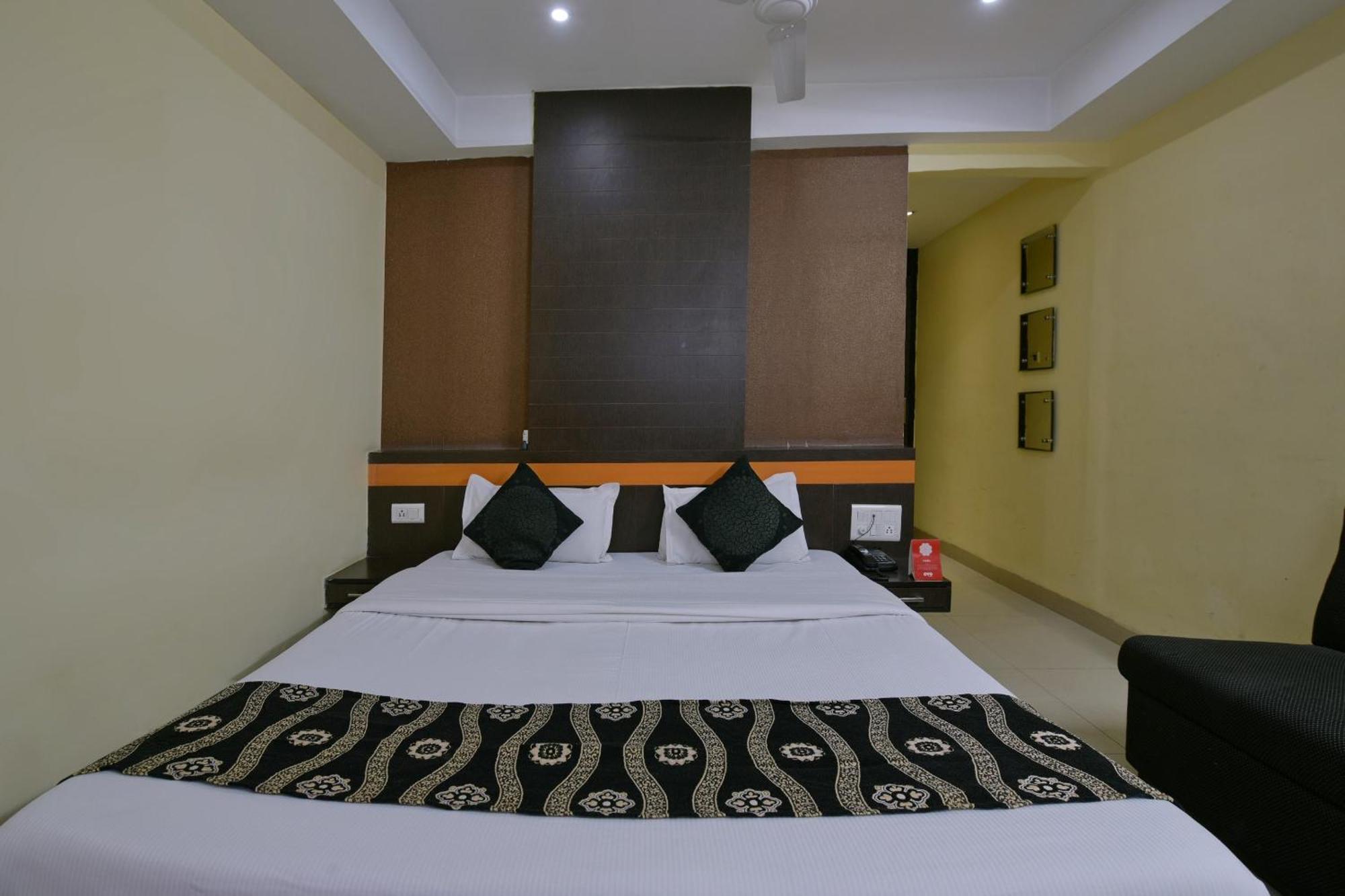 Collection O Diamond And Residences Indore Exterior foto