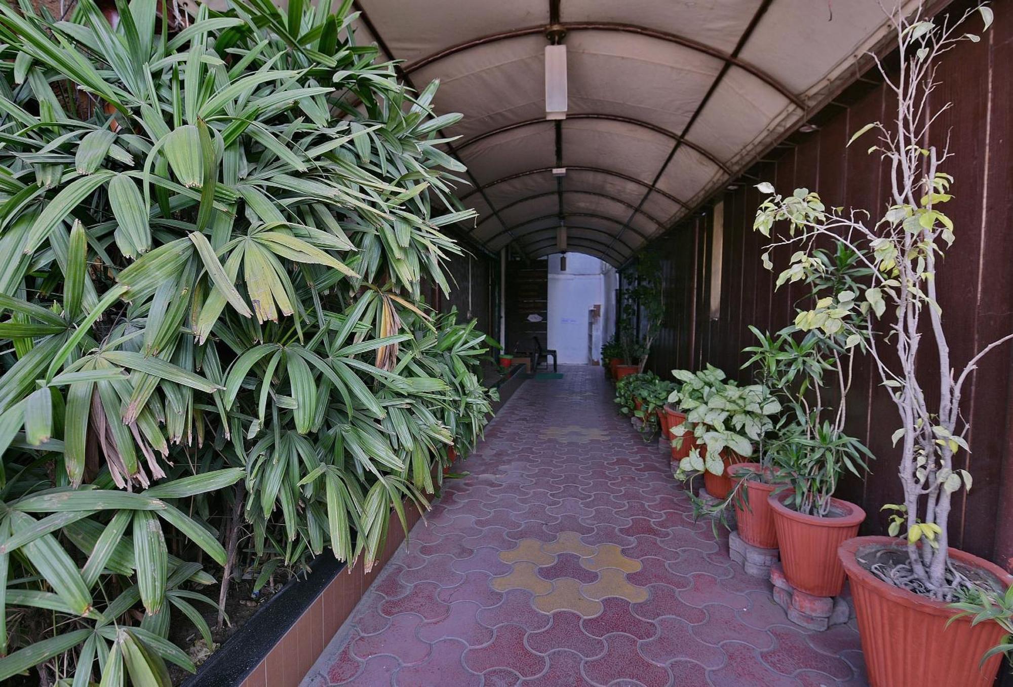 Collection O Diamond And Residences Indore Exterior foto